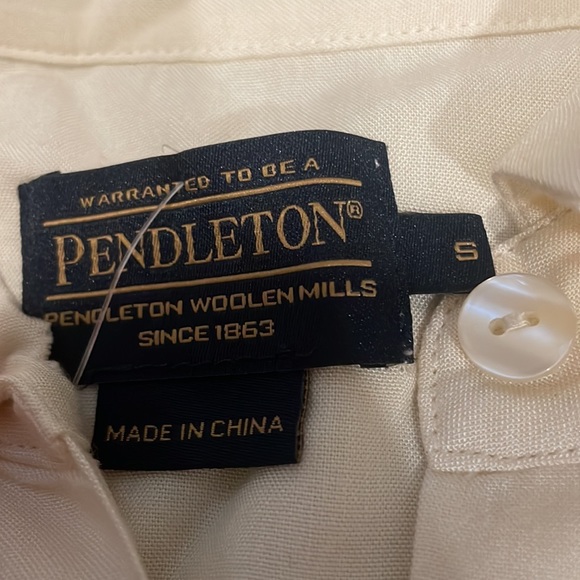 Pendleton Cream Geometric Pattern Button Down - Picture 4 of 12